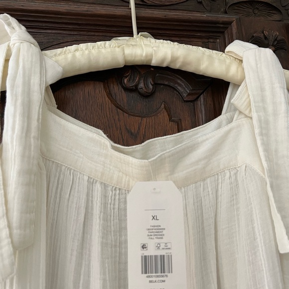 Creme lovely gauze material dress long in length and flowy🤍 - Picture 3 of 3